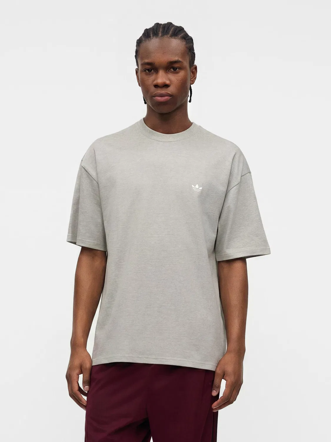 Футболка Adidas Originals ESS серого цвета — фото 3
