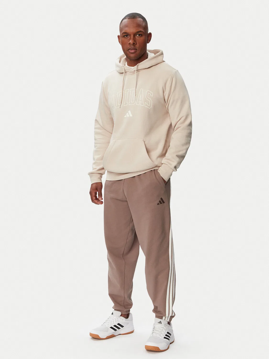 Мужская толстовка стандартного кроя Collegiate Script Graphic Hoodie Adidas, бежевый — фото 2
