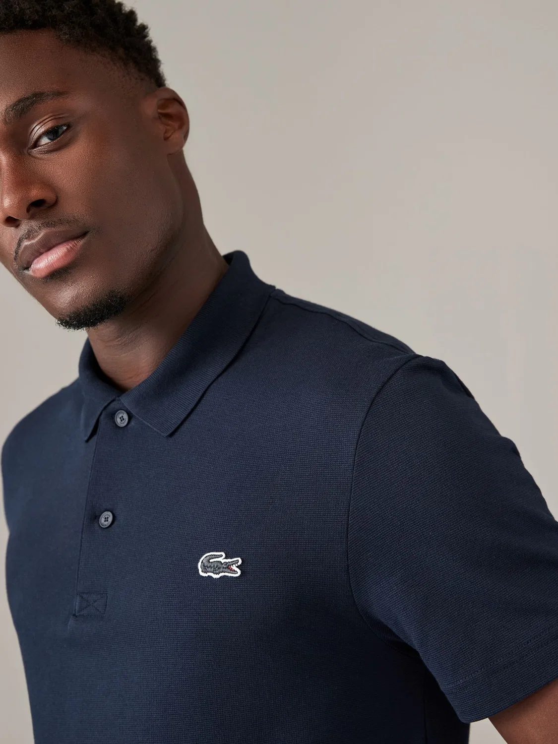 Lacoste Темно-синяя рубашка-поло обычного кроя с короткими рукавами — фото 3