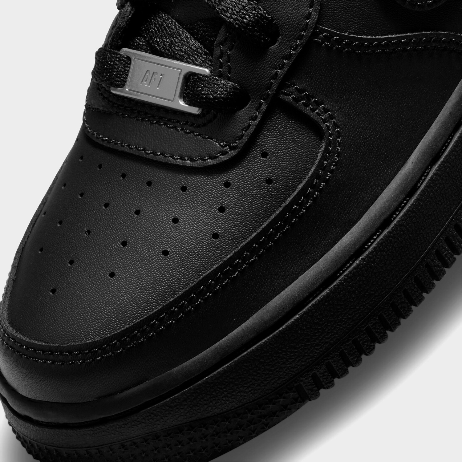 Низкая повседневная обувь Nike Air Force 1 для больших детей, черный — фото 4