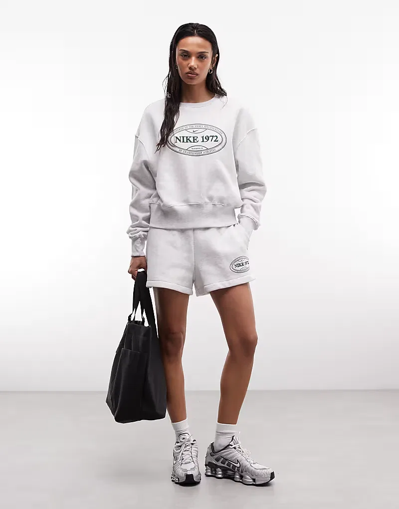 Свободная толстовка Nike Phoenix Fleece с теннисным принтом, светло-серый — фото 2