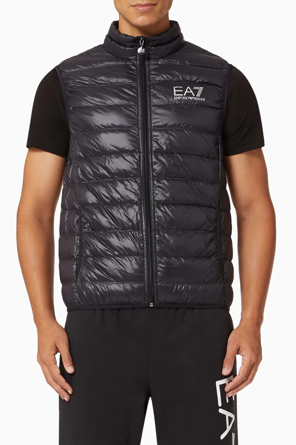 Жилет утепленный на молнии TrainCore Emporio Armani, черный