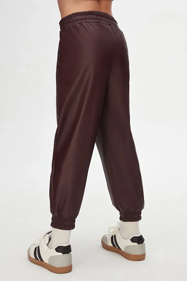 Детские брюки из кожзама для девочек Lovetti, Dark Burgundy — фото 4