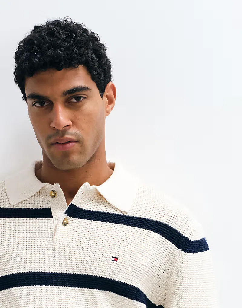 Регбийная рубашка Tommy Hilfiger вафельного кроя, кремовый — фото 2