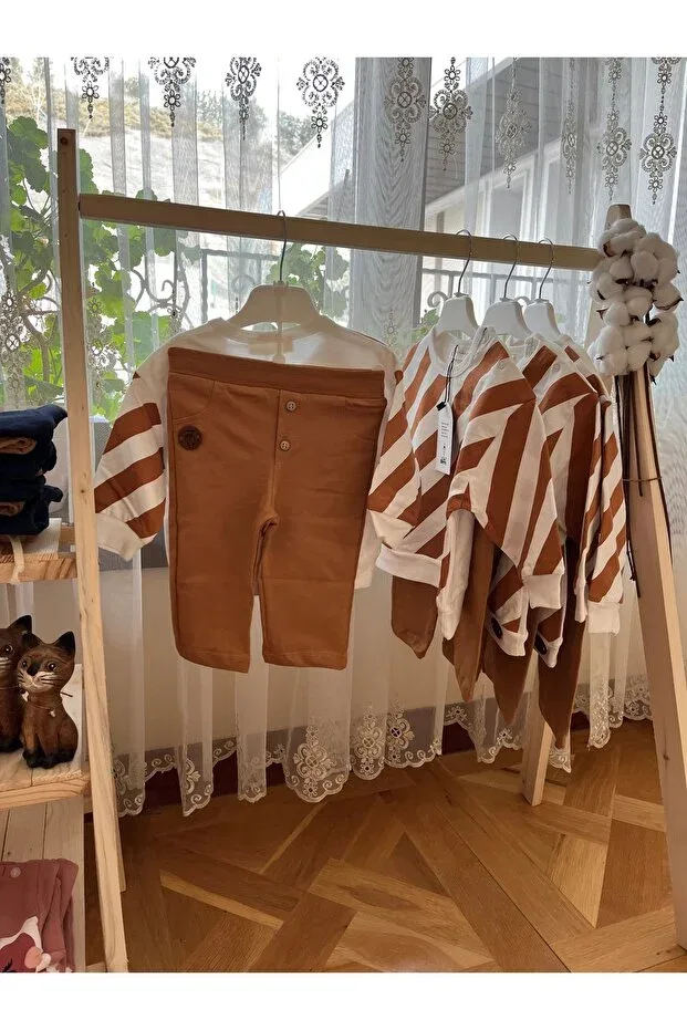 Детский для мальчиков спортивный костюм с принтом Minikaya, Cinnamon — фото 2