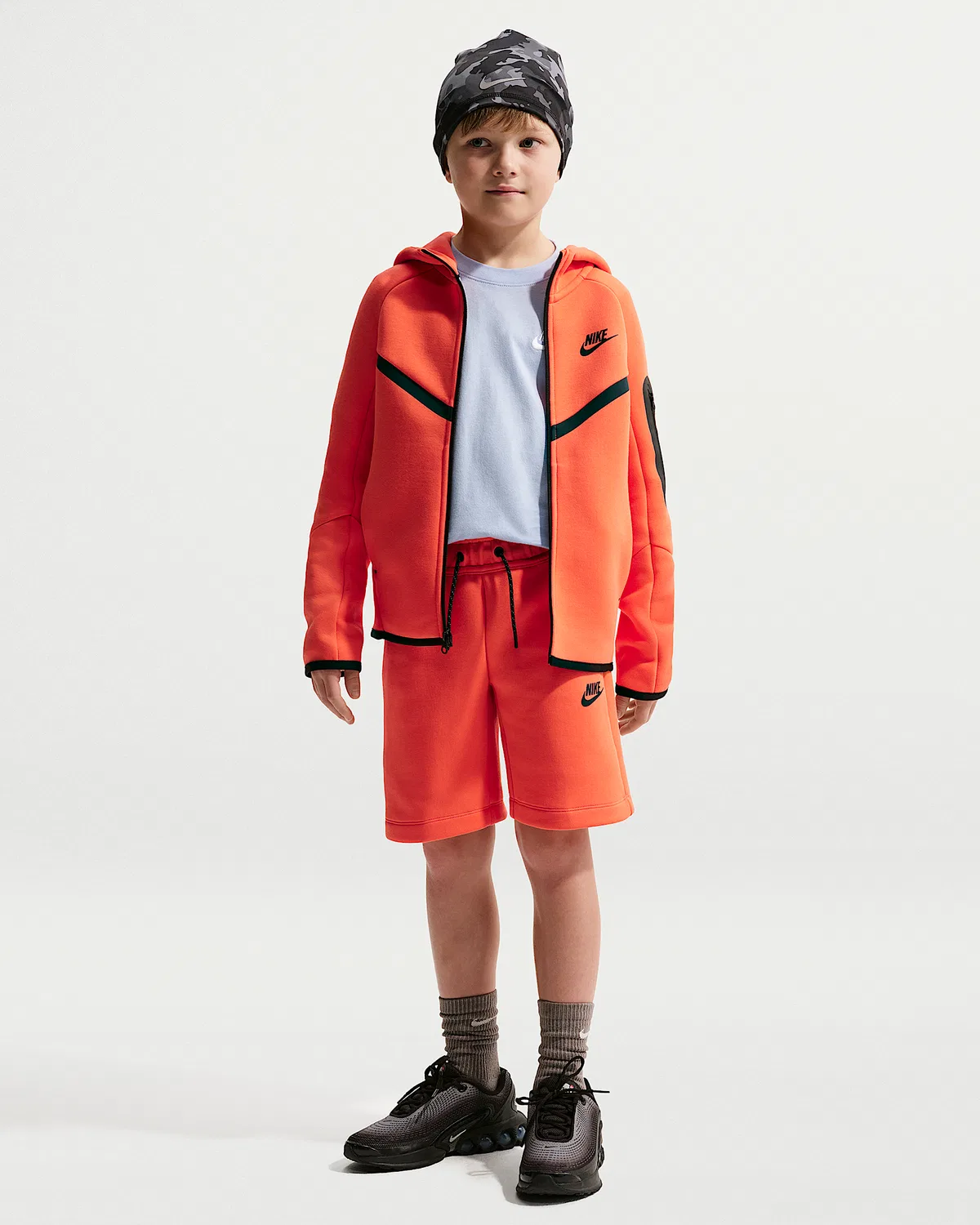 Детские шорты Nike Sportswear Tech Fleece для мальчиков, Turf Orange/Black