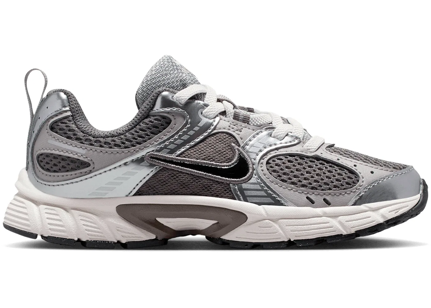 Детские кроссовки Lifestyle Nike V5 RNR, Cave Stone/College Grey/Vast Grey/Black
