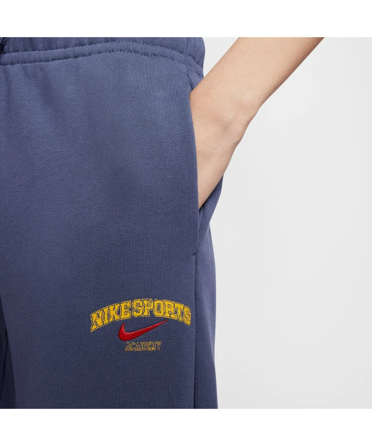 Женские широкие спортивные штаны из футера с утяжкой NIKE NSW Club Fleece, Navy — фото 4
