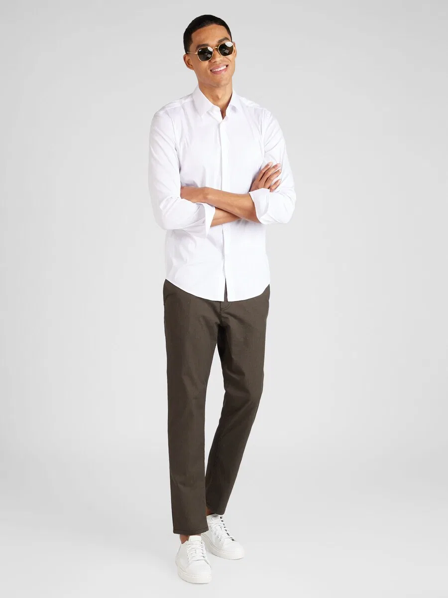 Рубашка BOSS Slim fit на пуговицах 'P-Ray' белого цвета — фото 3