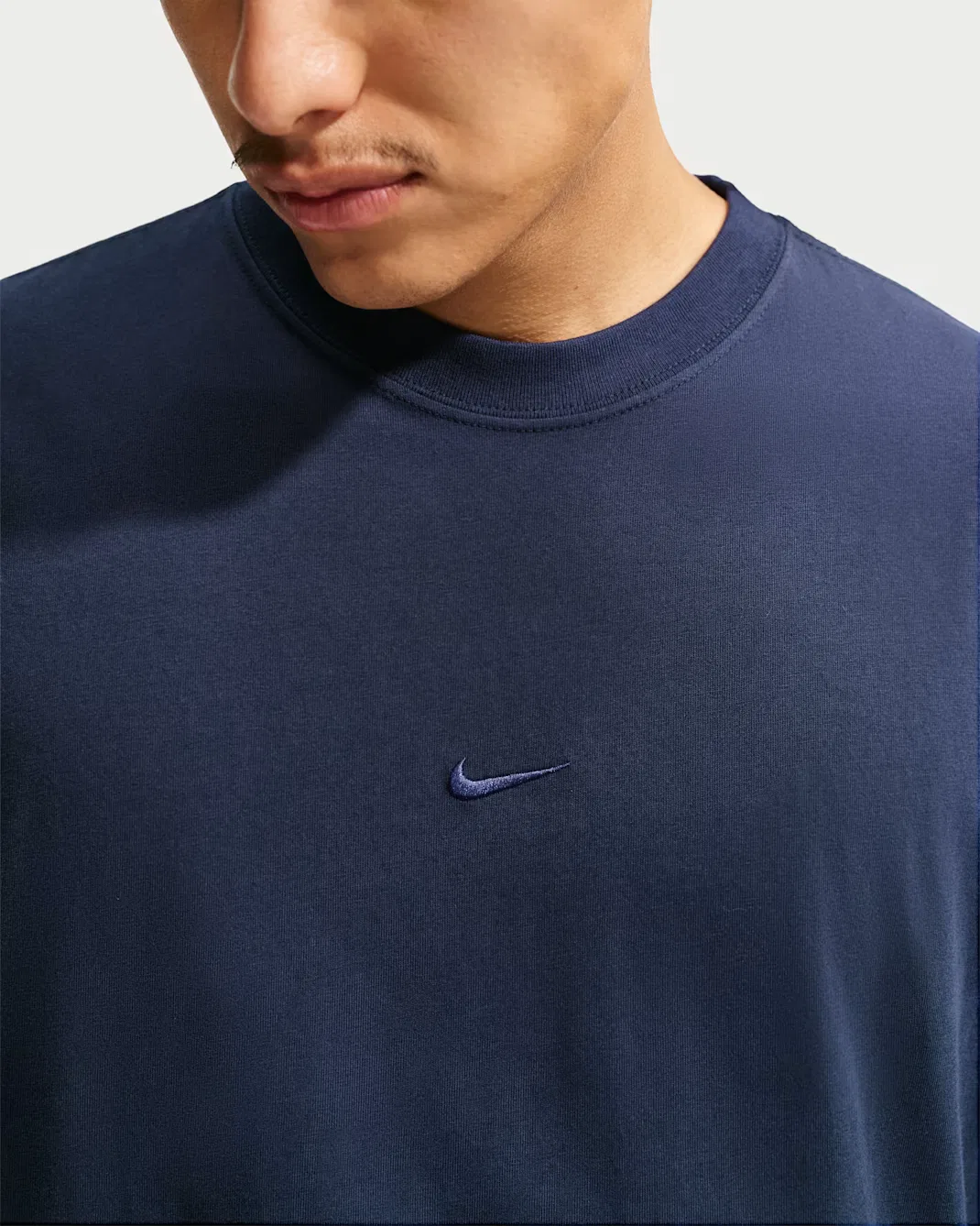 Мужская свободная футболка Nike Sportswear, Obsidian — фото 3