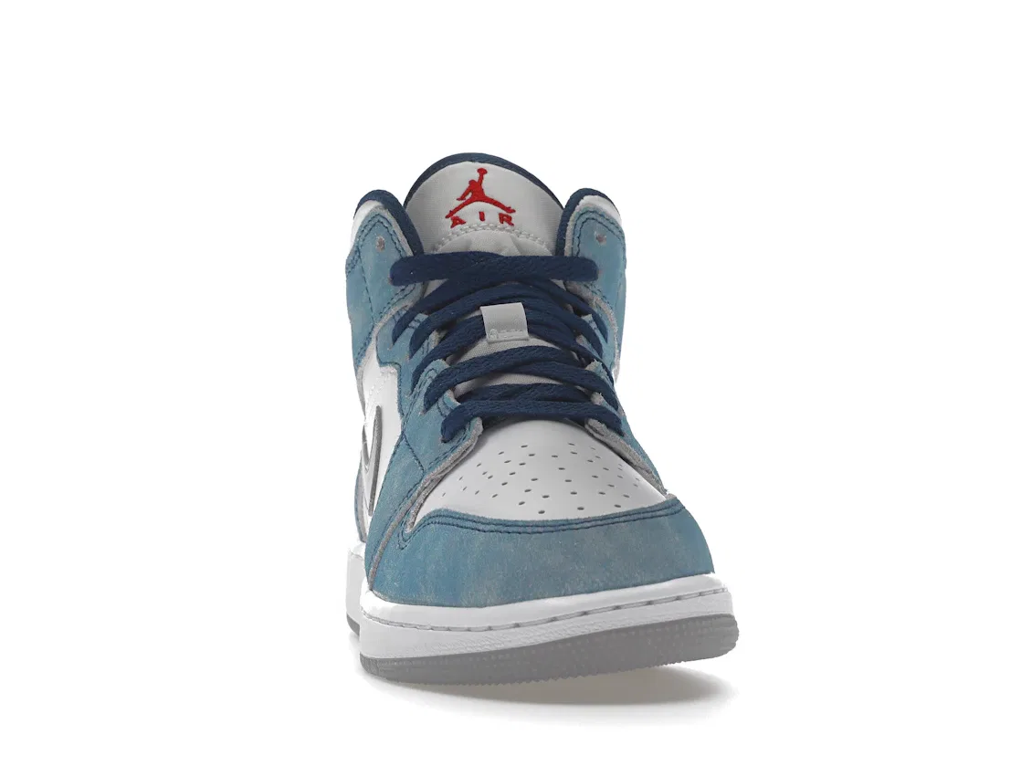 Детские кроссовки Lifestyle с состаренным дизайном Jordan 1 Mid SE, French Blue/White/Light Steel Gray/Fire Red — фото 2