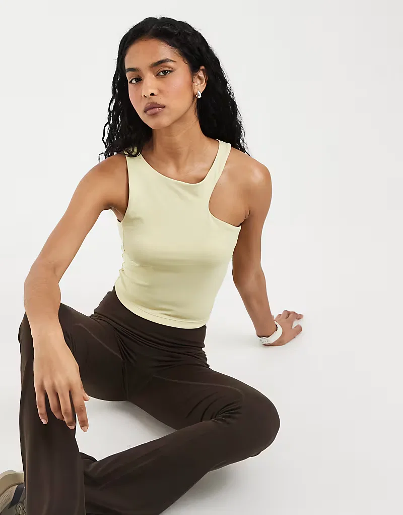 Майка Adidas Training Yoga All Me с вырезами, ярко-желтый