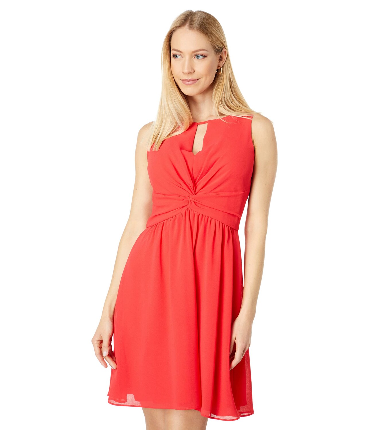 

Платье Vince Camuto, Chiffon Twist Front Fit-and-Flare