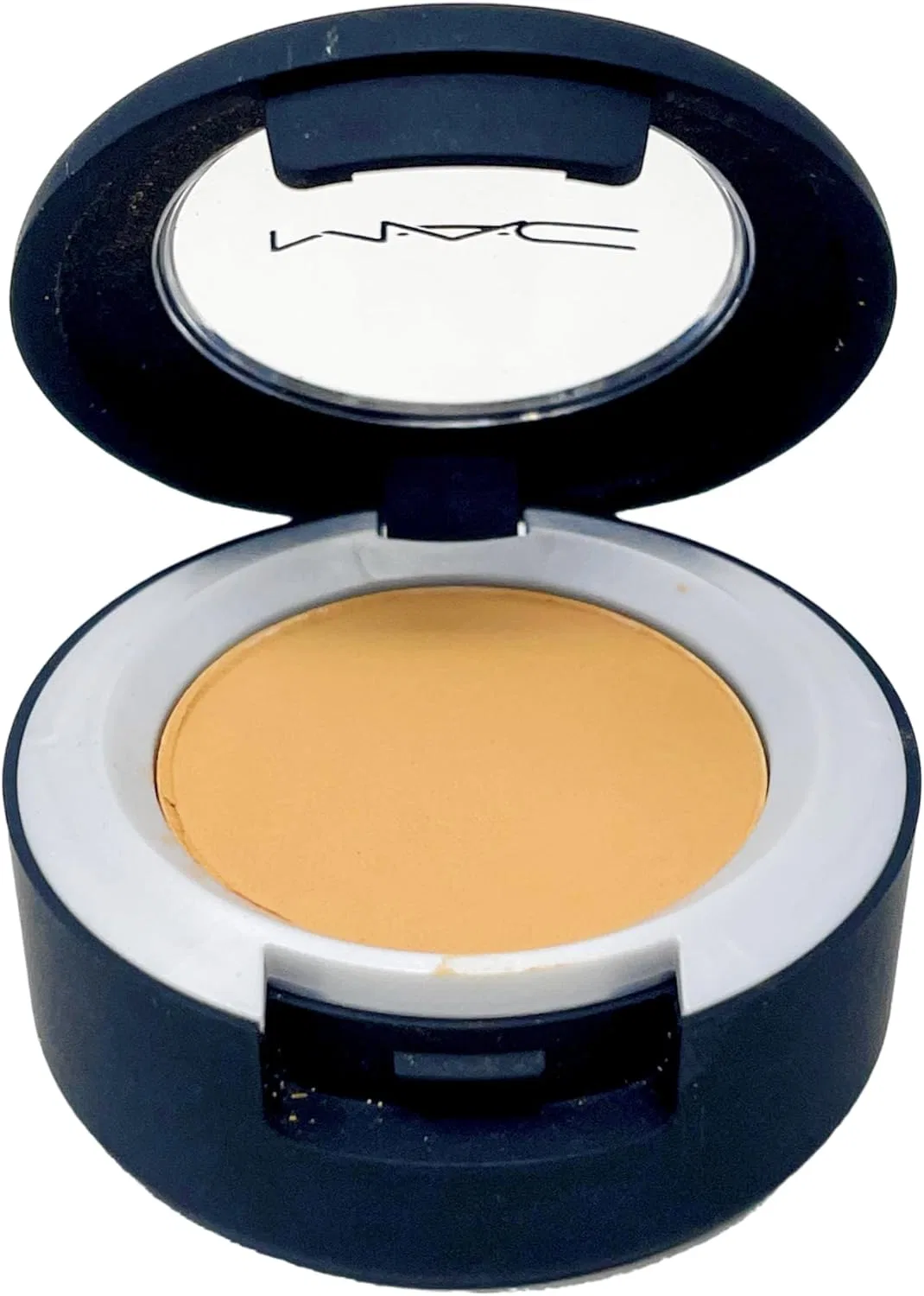 Тени для век мягкие матовые M·A·C Powder Kiss Soft Matte Eye Shadow, оттенок These Bags are Designer (оранжево-охристый), 1,42 г