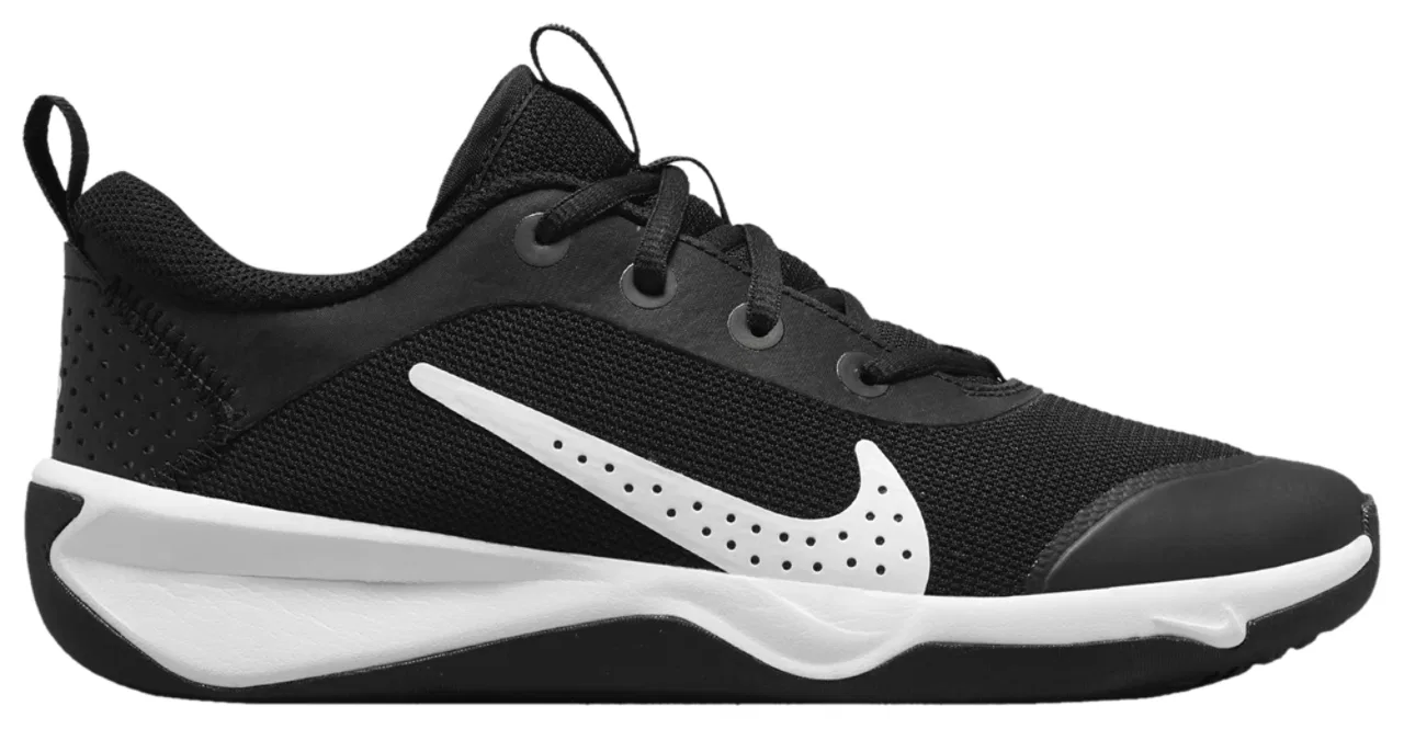 Кроссовки для мальчиков Omni Nike, черный/белый
