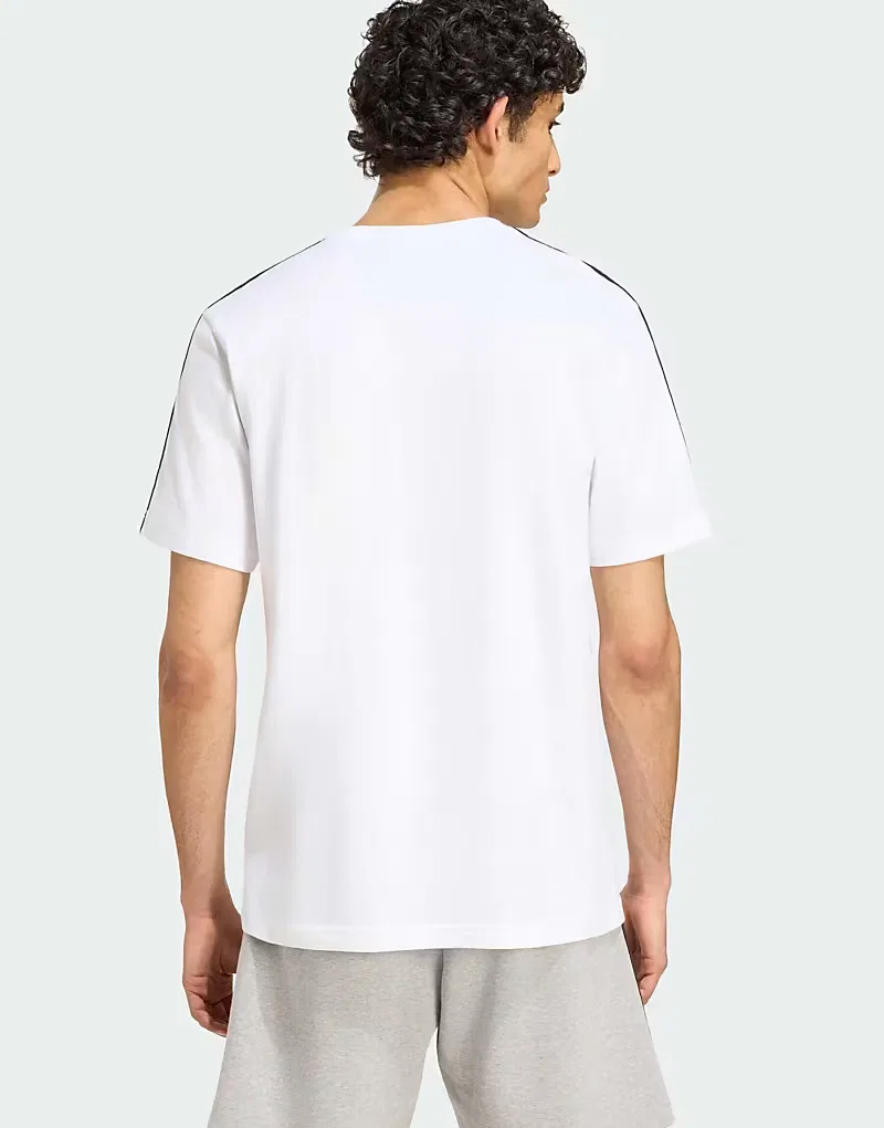 Футболка Adidas Performance Essentials с тремя полосками, расположенными на левой стороне груди, бело-черного — фото 3