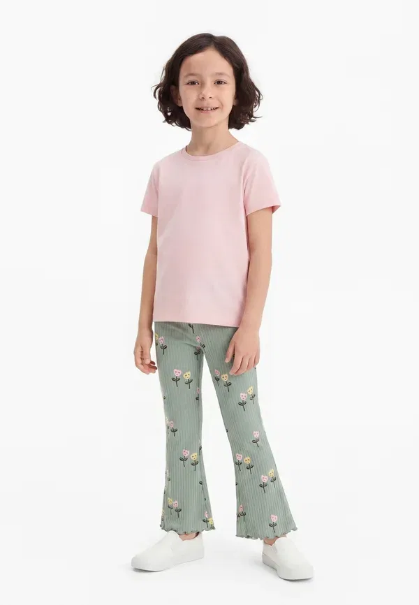 Брюки цветочным принтом Nmfvemma flare pant Name It, зеленый