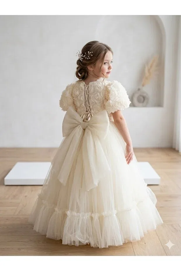 Детское платье для девочек с воланами, модель Girl's Rose Detailed Back-Tie Fluffy Tulle Birthday and Special Occasion Dress 2-Piece Midi Length, Sweetme, Ecru — фото 3