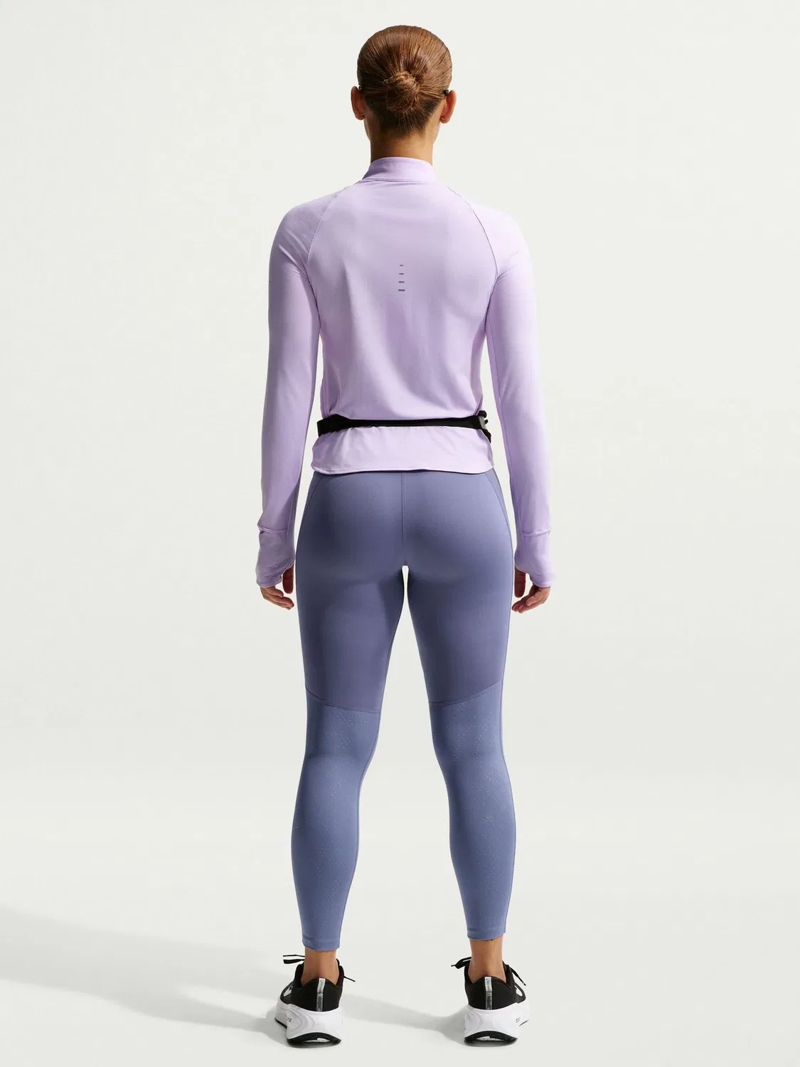 Беговая куртка Swift Dri-FIT UV Nike, фиолетовый — фото 2