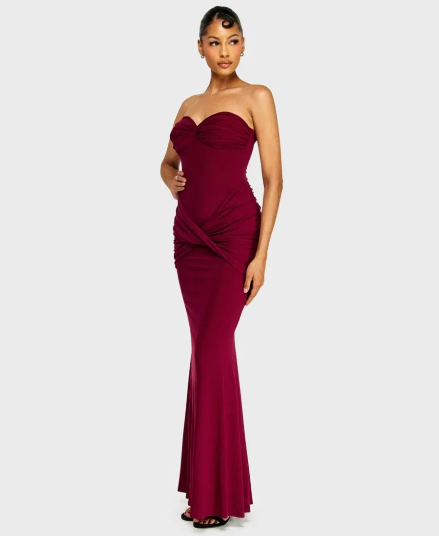 Платье вечернее с длинным рукавом, модель Long Sweetheart-Neck Gown Alex & Sophia, New Burg — фото 2