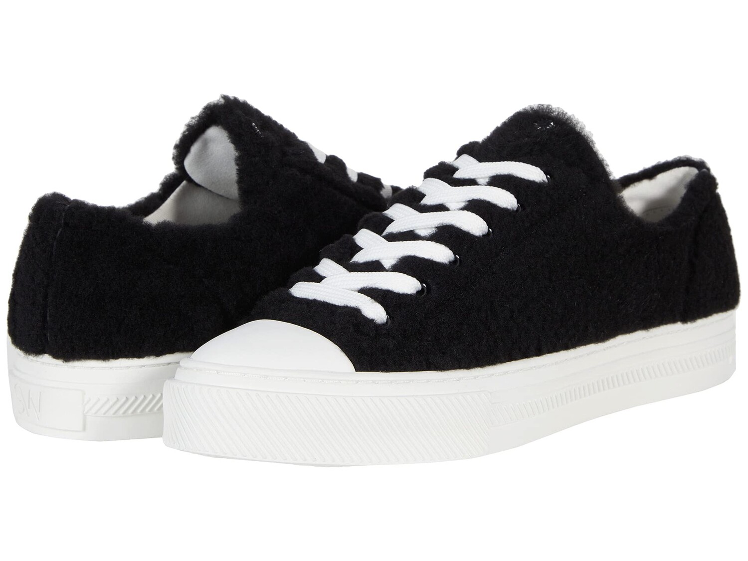 

Кроссовки Stuart Weitzman, Ollie Chill
