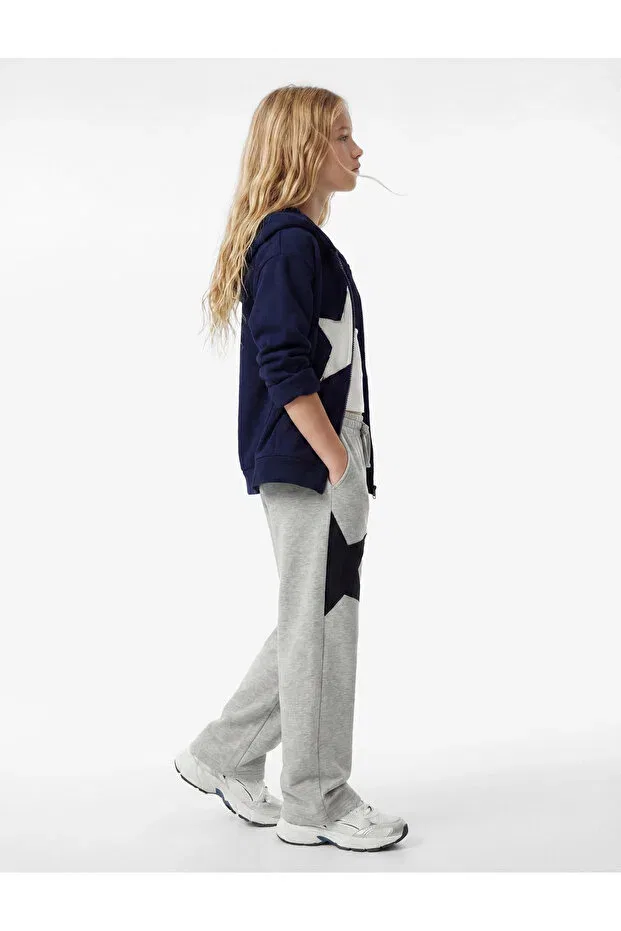 Детские спортивные штаны для девочек с принтом Star Embroidered Wide-Leg Sweatpants With Pockets And Tie-Waist Koton, Gray Melange — фото 2