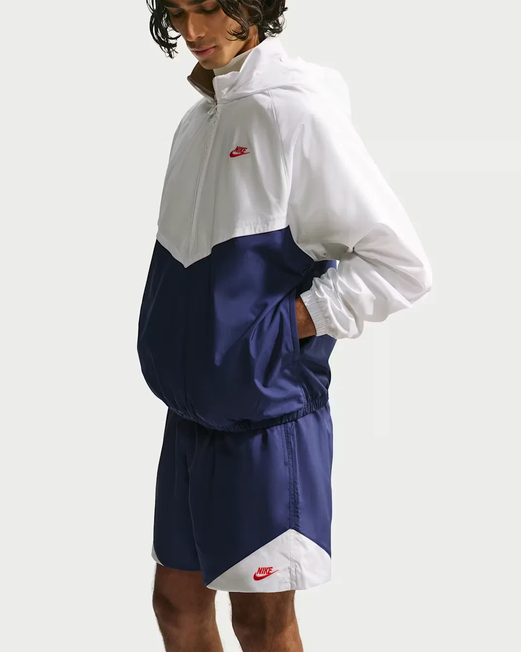 Мужские легкие тканые шорты Nike Windrunner, Blue Void/Summit White/Light Crimson — фото 4