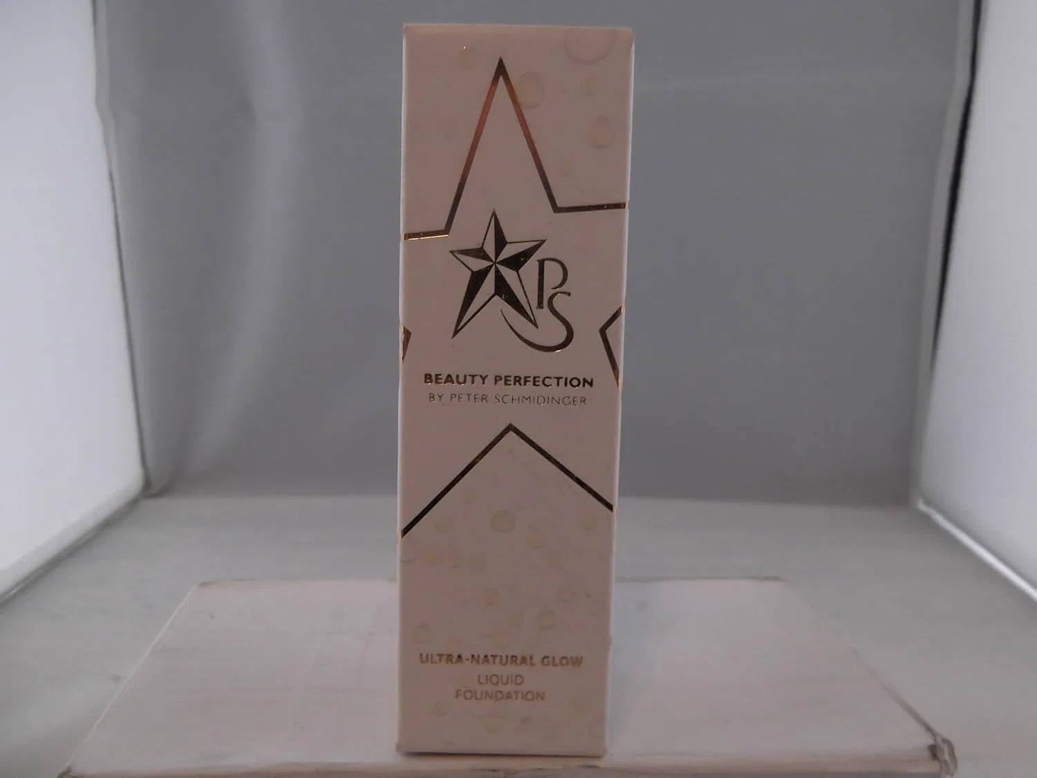 Жидкая тональная основа Ultra Natural Glow, Peter Schmidinger, 30 мл
