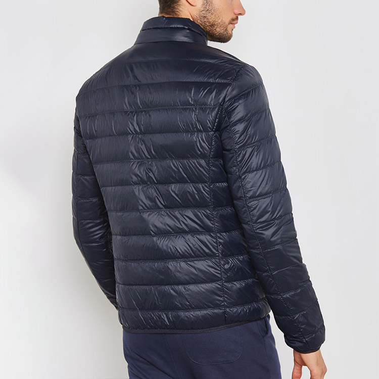 Куртка утепленная с молнией и принтом логотипа EA7 EMPORIO ARMANI, темно-синяя — фото 4