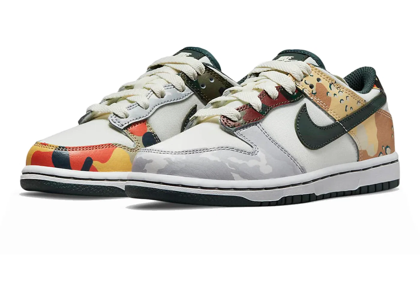 Детские кроссовки Lifestyle с камуфляжным принтом Nike Dunk Low, Sail/Vintage Green-Total Orange-White