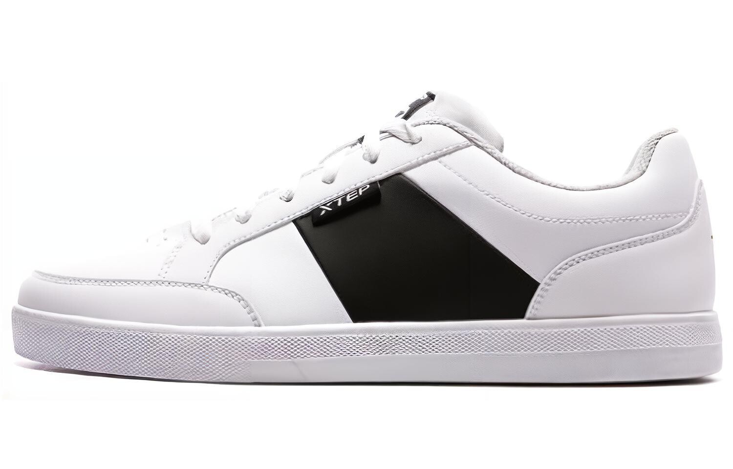 

Кроссовки XTEP Skateboard Shoes Men Low-Top White Black, Черный, Кроссовки XTEP Skateboard Shoes Men Low-Top White Black