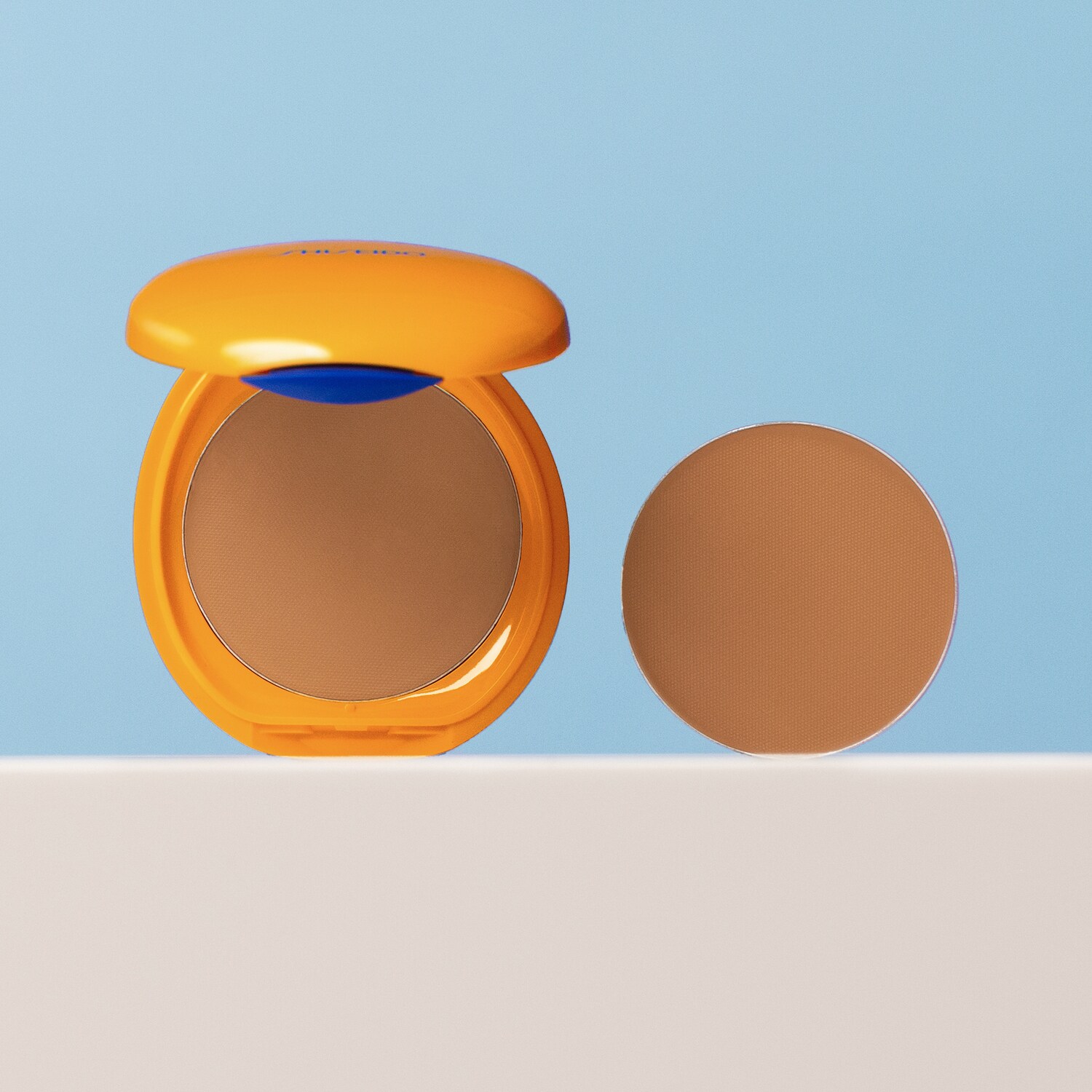 Тональная основа Tanning Compact Shiseido, Natural (12g) — фото 2