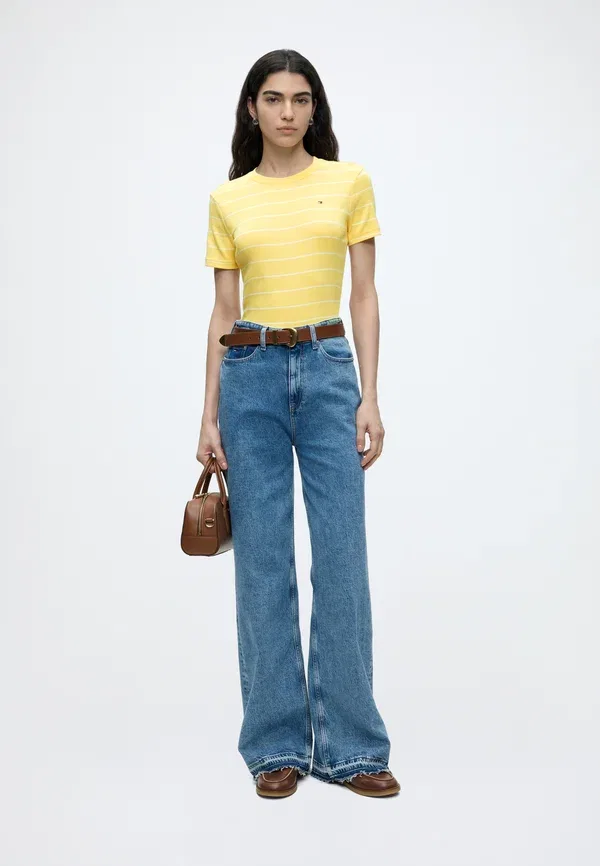 Футболка с принтом Slim cody Tommy Hilfiger, Citronella, Ecru, экрю — фото 2
