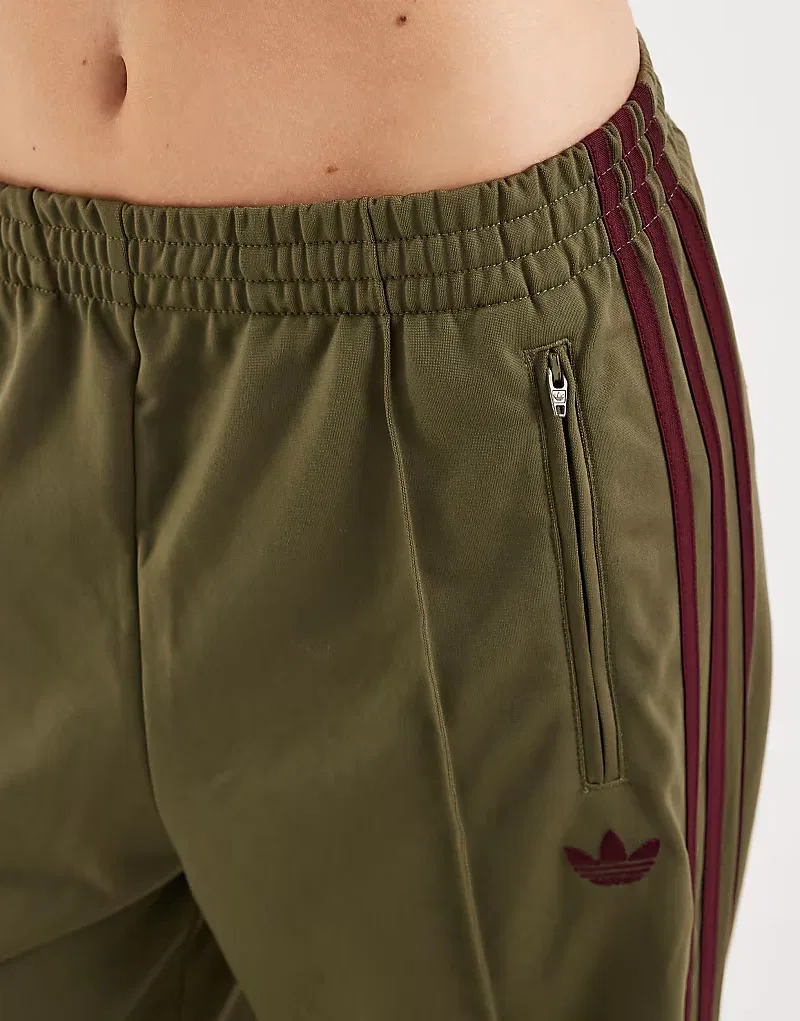 Свободные спортивные брюки Adidas Originals Firebird, оливково-зеленый и, бордовый — фото 4