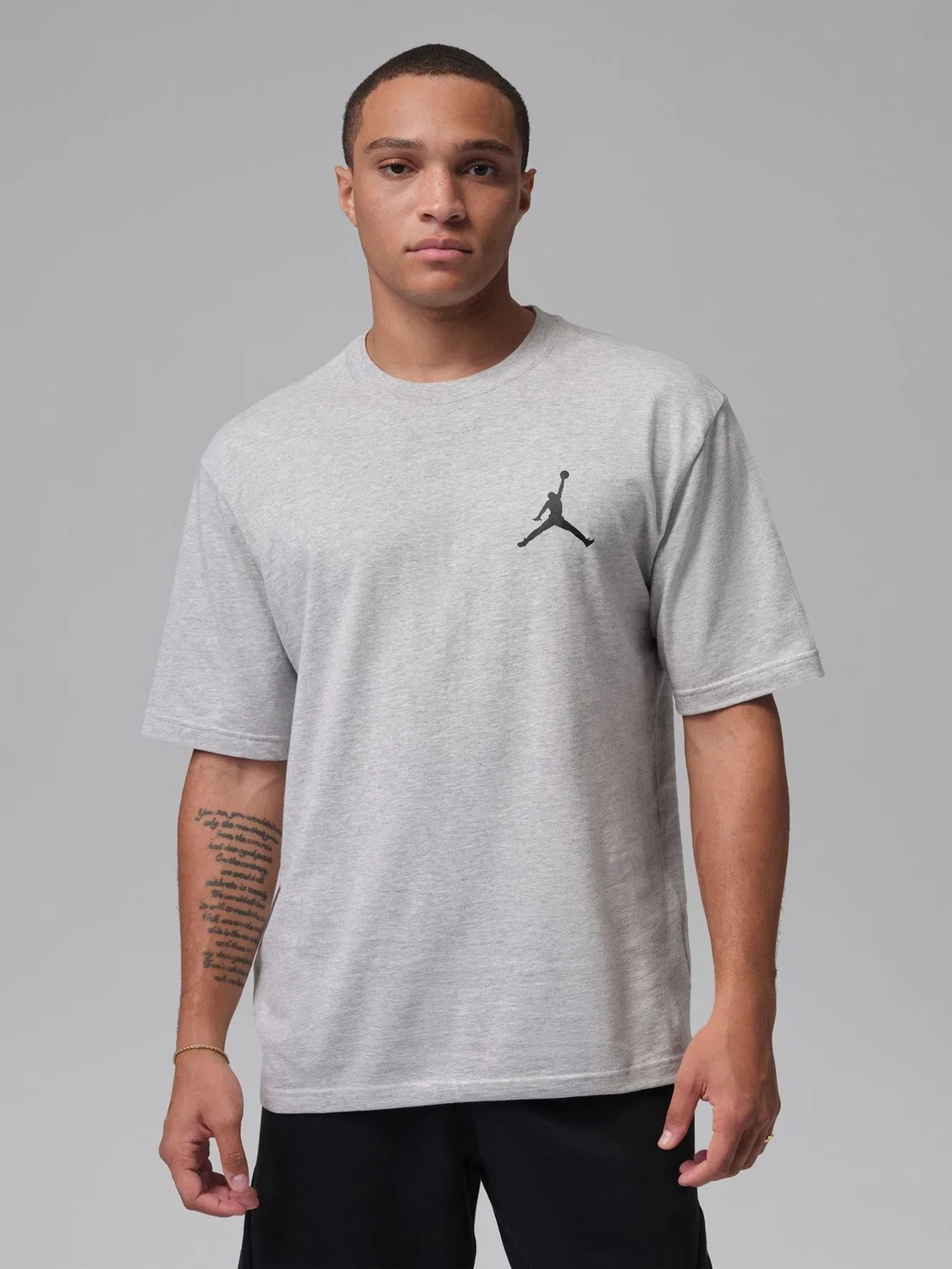 Футболка с логотипом Jumpman Jordan, серо-черная