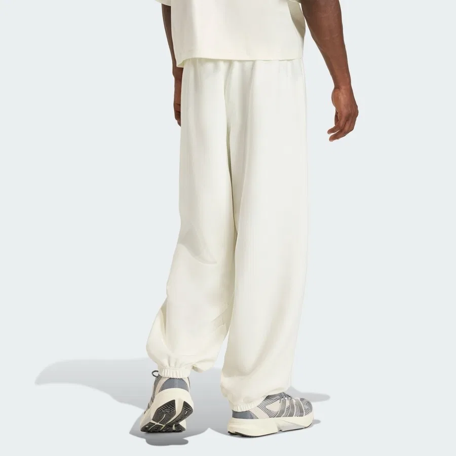 Штаны спортивные с утепленным футером adidas Sportswear Soft Lux, Белый — фото 2