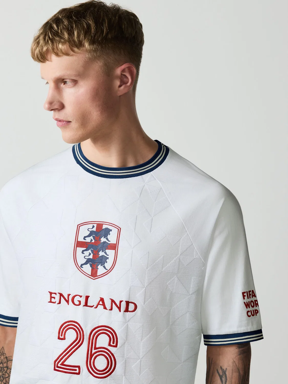 Футболка с геометрическим узором, England 2026 Next, белый