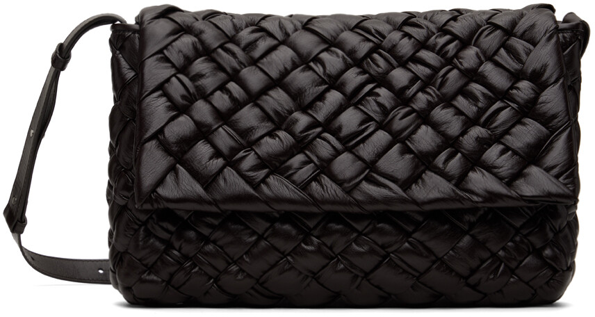 

Коричневая сумка-мессенджер с рюшами Bottega Veneta