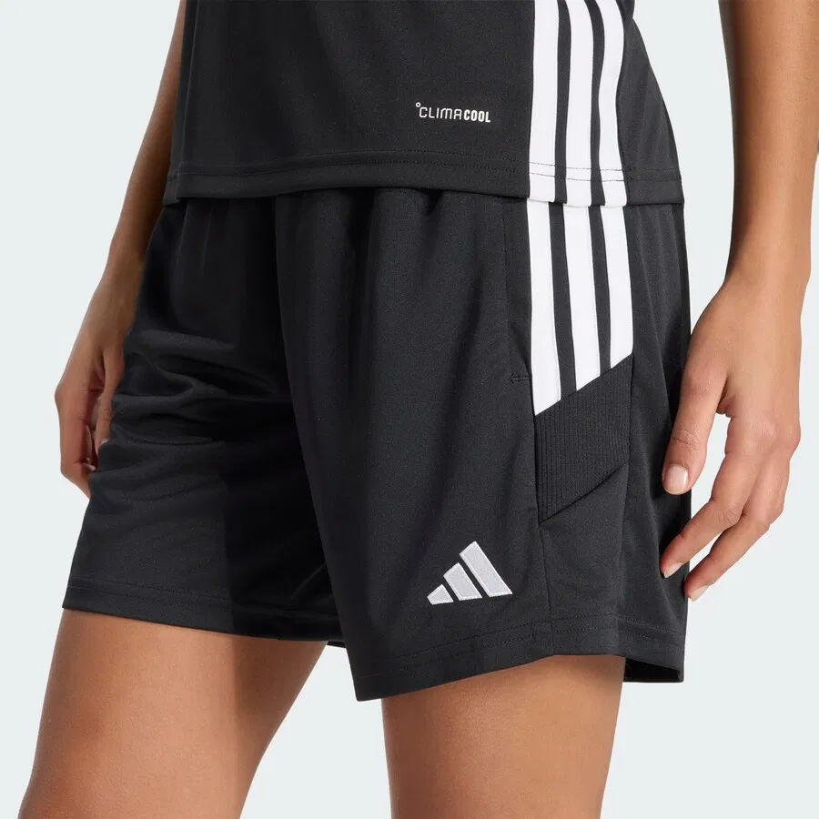 Спортивные брюки ADIDAS PERFORMANCE Regular Workout Pants 'Tiro 26 Essentials' черного цвета — фото 3