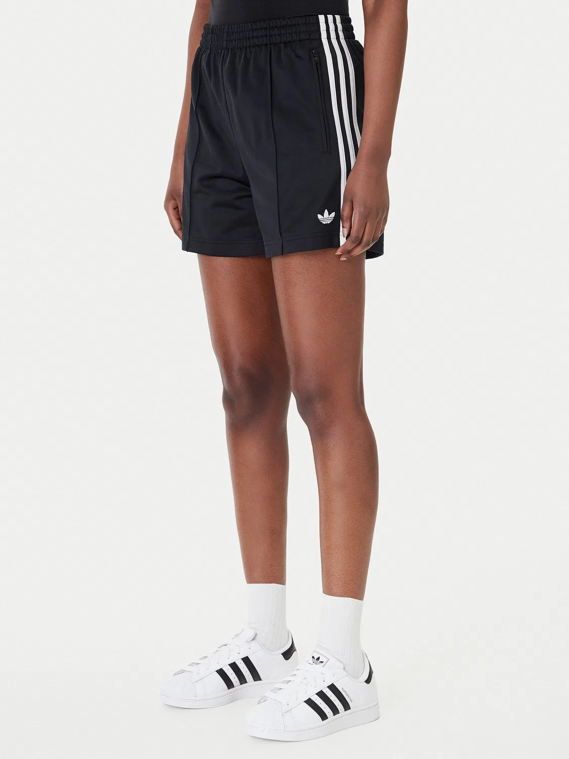 Женские спортивные шорты стандартного кроя Firebird Classic Adidas, черный
