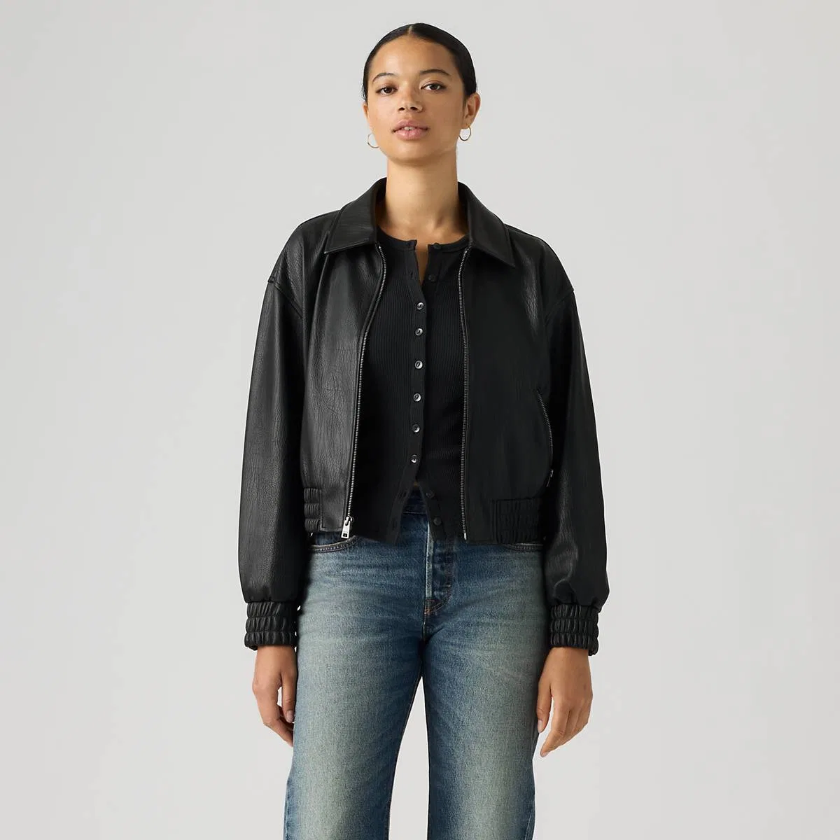 Укороченная куртка-бомбер из искусственной кожи Levi's, Faux Leather Black - Black — фото 3