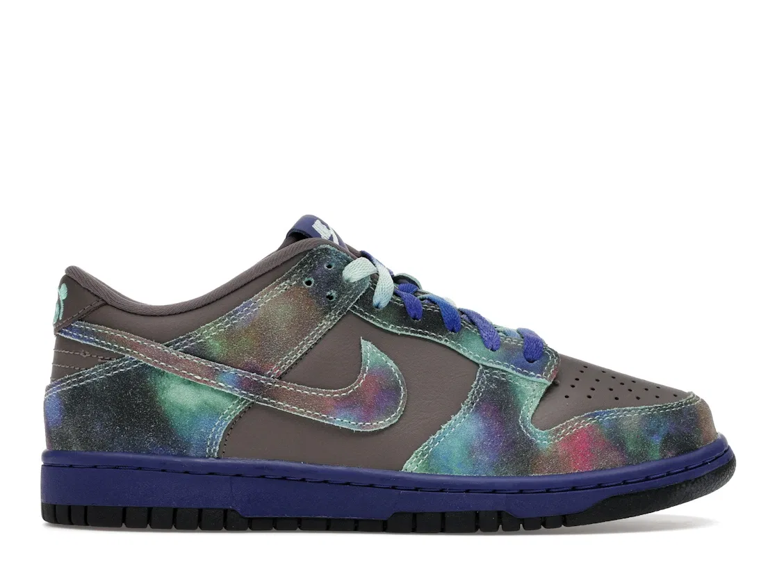 Детские кроссовки Lifestyle Nike Dunk Low SE, Cave Stone/Deep Night/Black/Mint