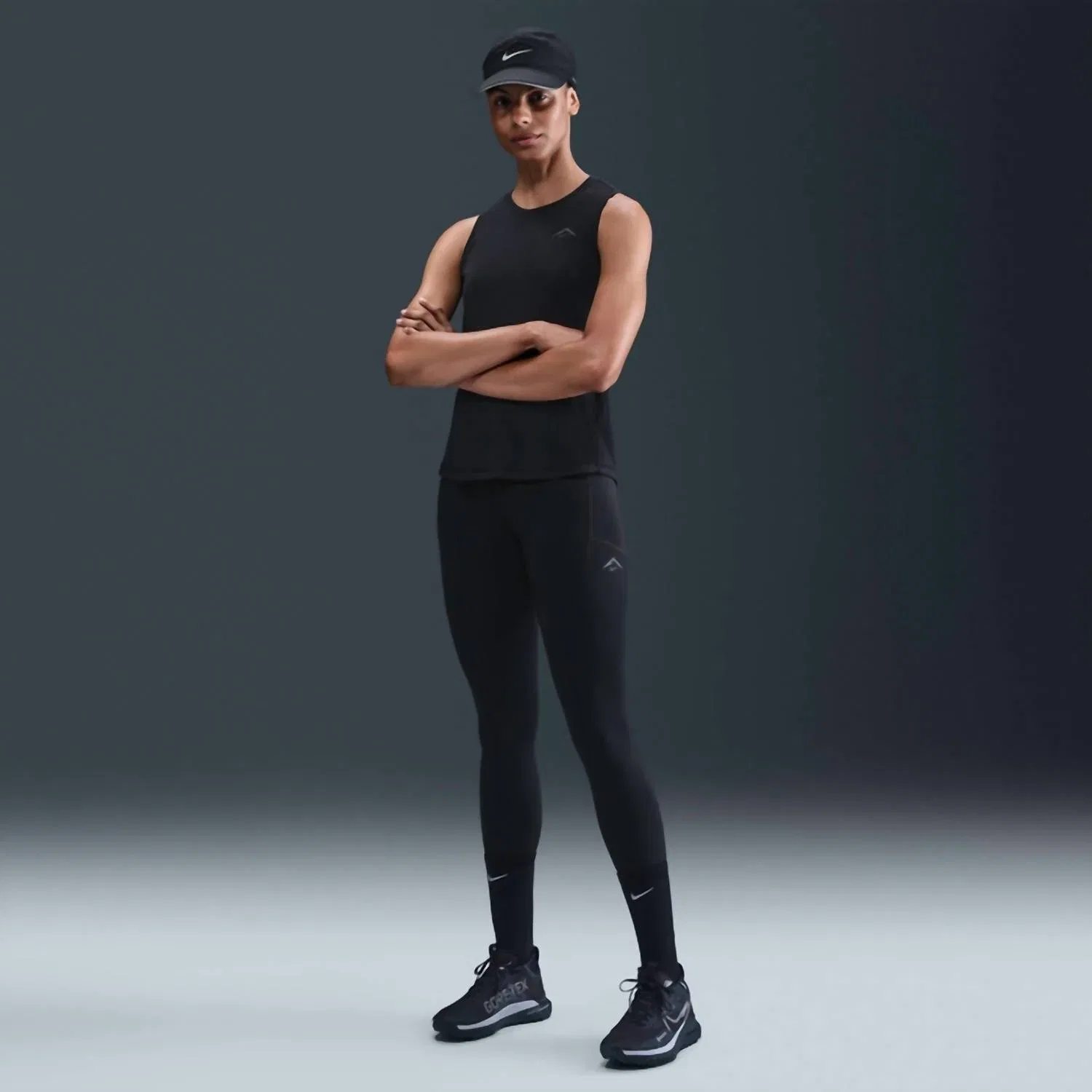 Женские леггинсы для бега с высокой посадкой и карманами Trail High Waisted 7/8 Running Leggings Nike, Black/Black