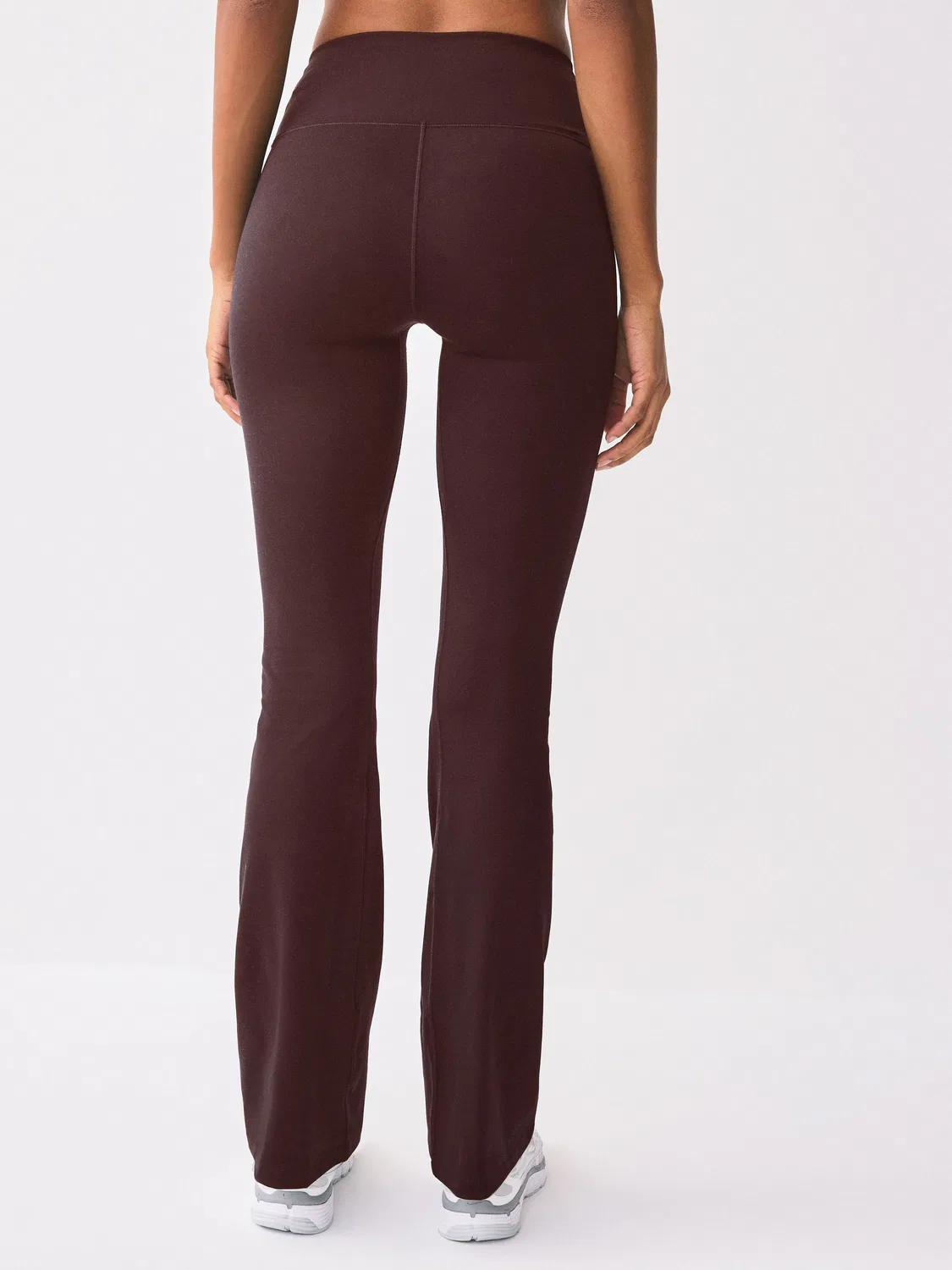 Леггинсы Nike One High-Waisted Flared, розовый — фото 3