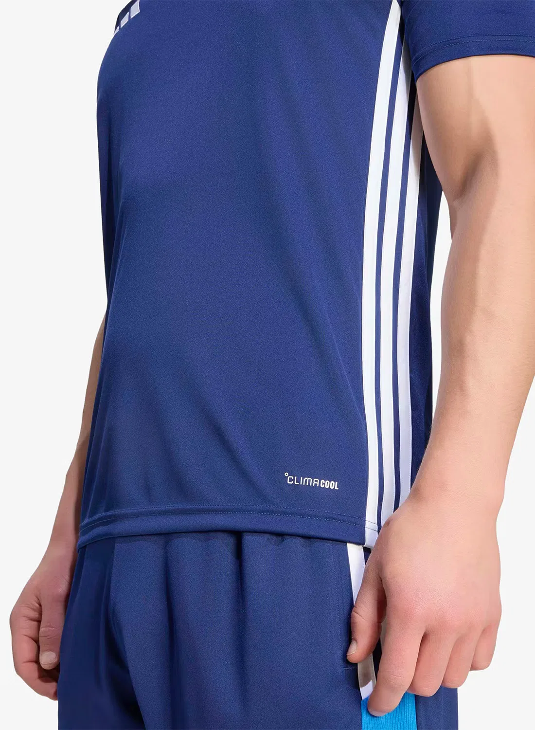 Футбольная футболка с технологией Climacool Tiro 26 Essentials Adidas, темно-синий — фото 4