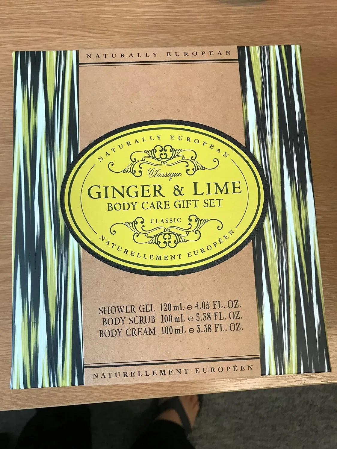 Набор для тела Gift Set, THE SOMERSET TOILETRY COMPANY LIMITED, Шампунь 120 мл, Скраб 100 мл, Крем 100 мл — фото 3