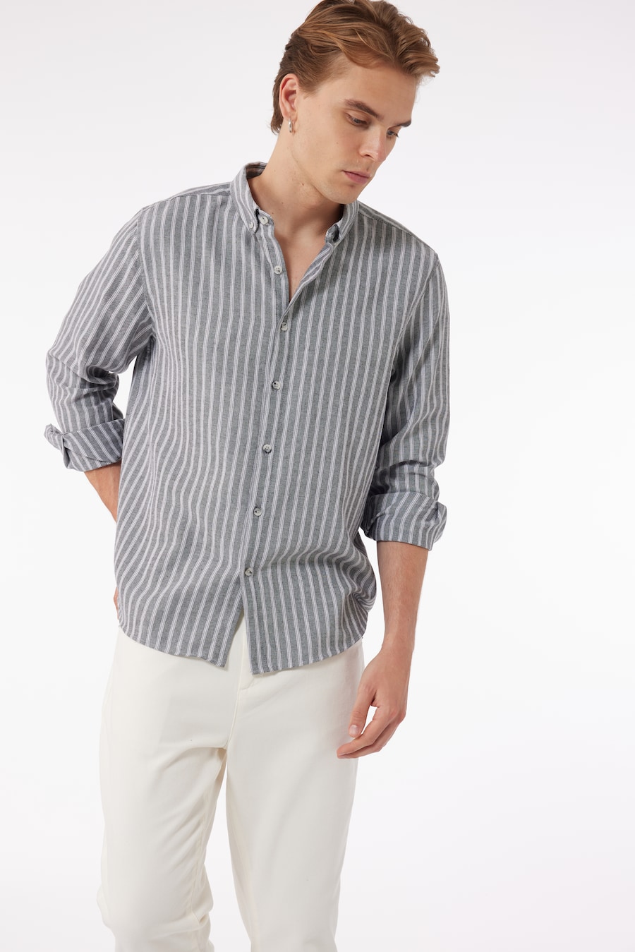 

Рубашка на пуговицах классического кроя Koton, серый