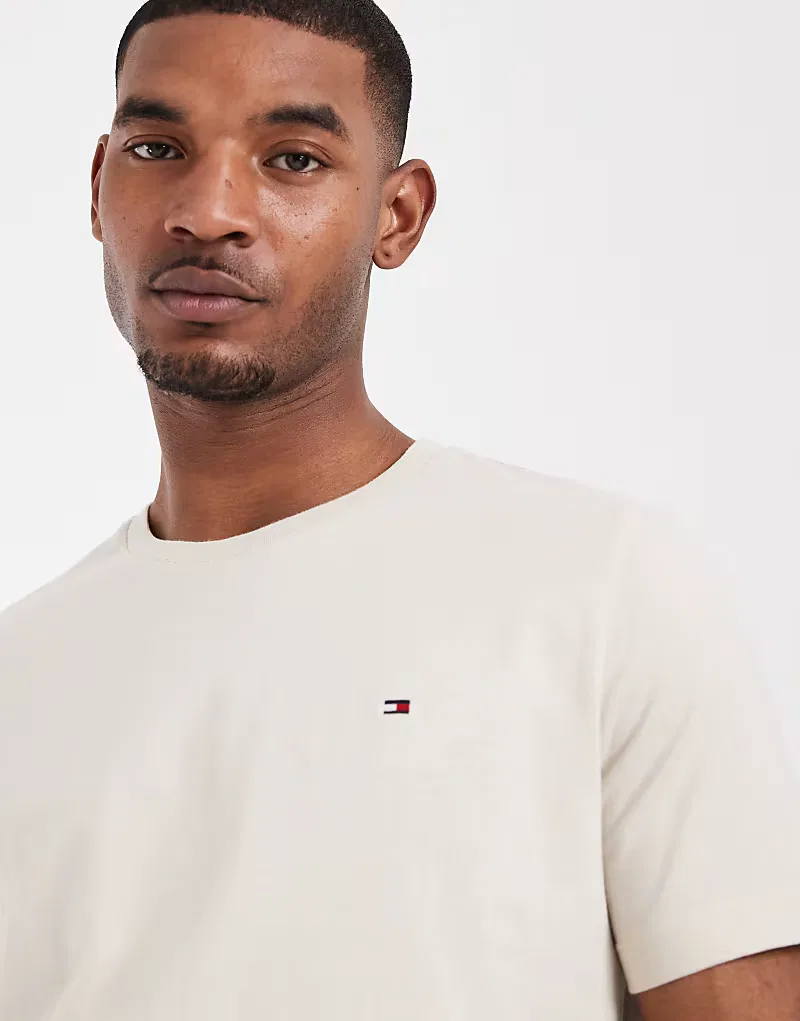 Футболка Tommy Hilfiger Essential прямого кроя, светло-бежевого
