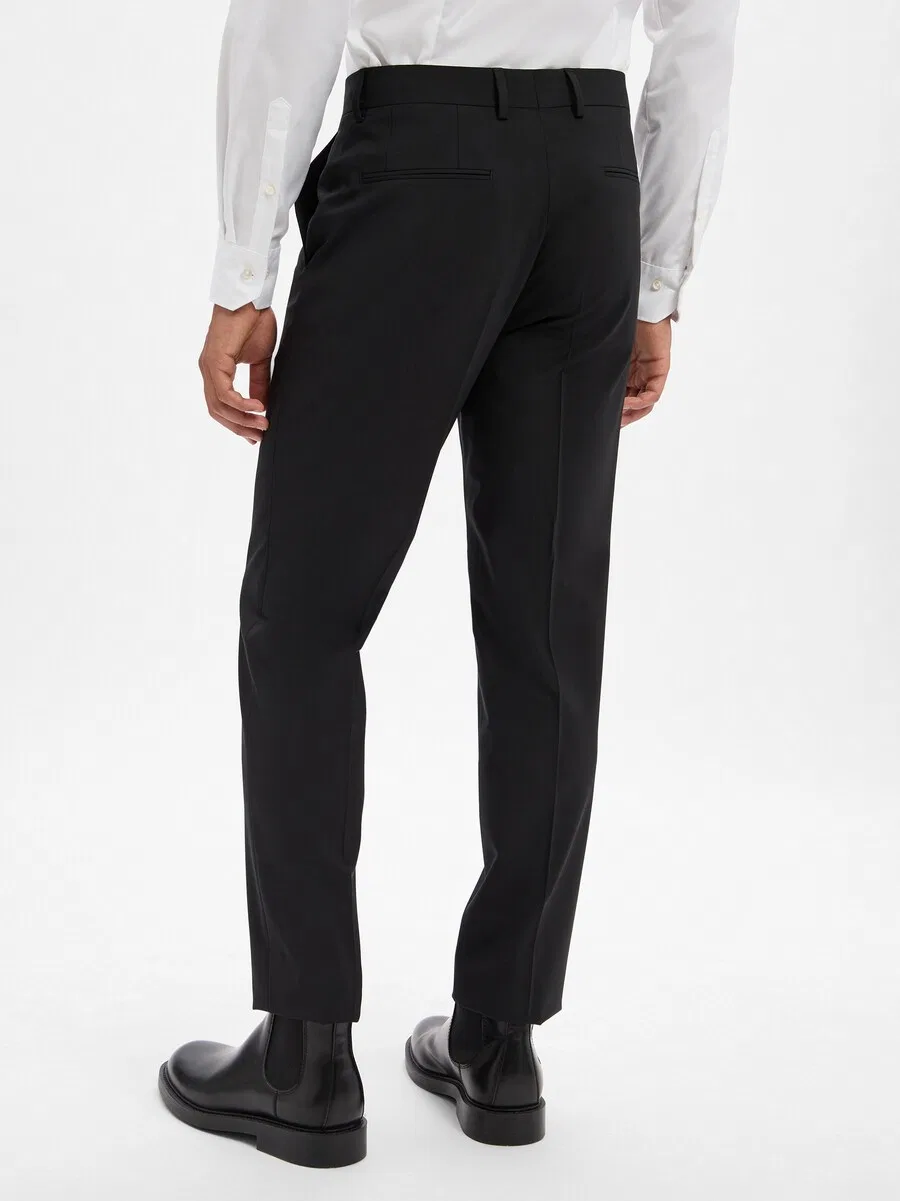Брюки BOSS Regular Pleated Pants 'Leon' черного цвета
