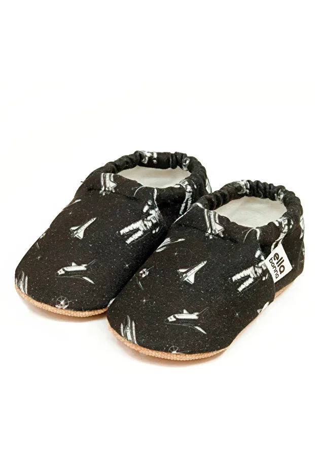 Детские пинетки для новорожденных с принтом Non-Slip sole astronaut and space baby booties Ella Bonna, Dark Space